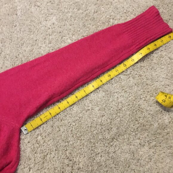 Malibu Pink Soft Angora Wool Blend Knit V-Neck Sweater - Picture 16 of 16